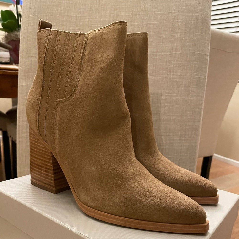 Marc Fisher oshay ankle boots size 9